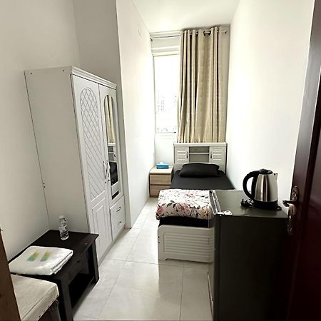 Corniche Street - Superb Lovely Room Abu Dabi Exterior foto