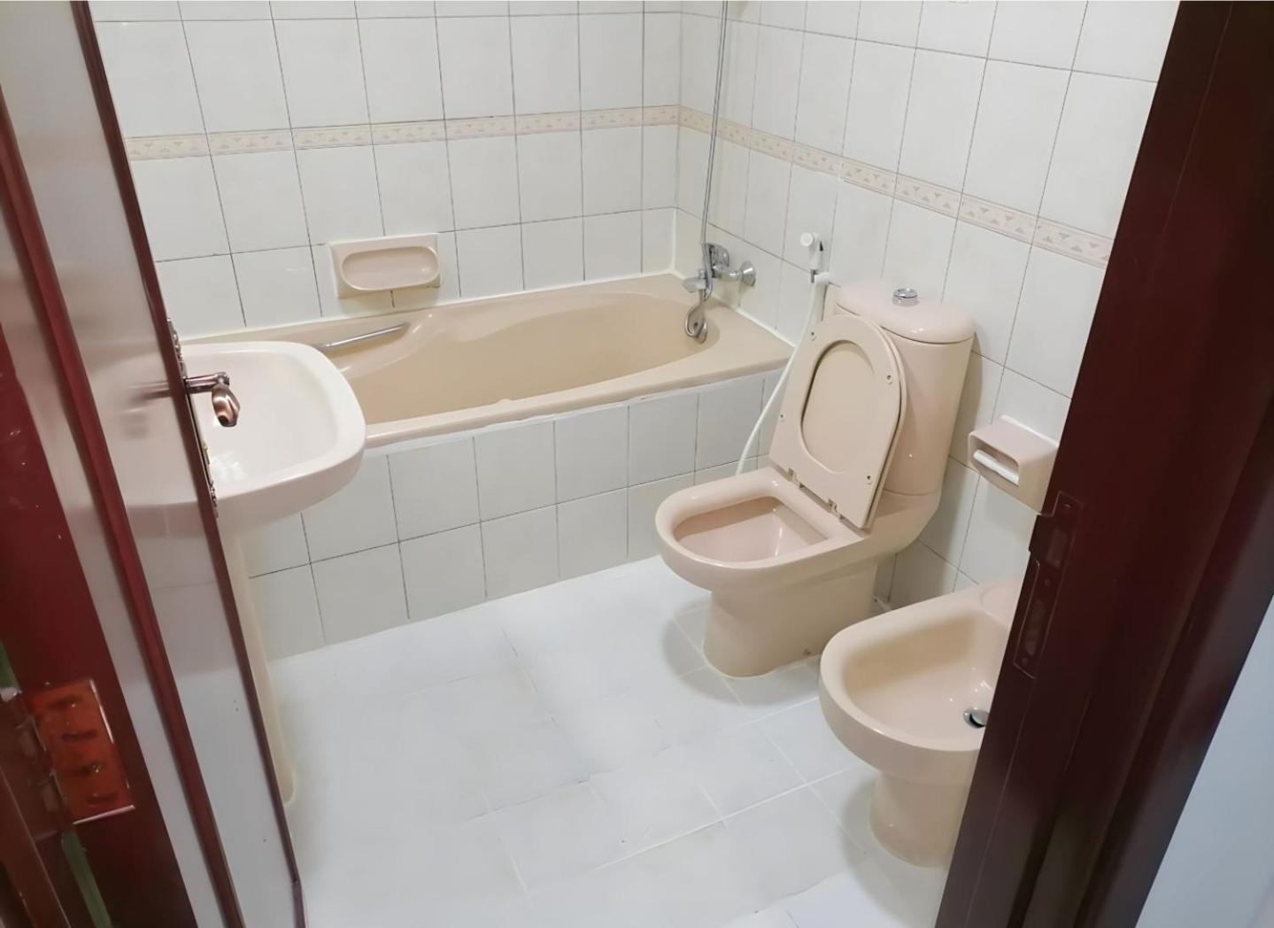 Corniche Street - Superb Lovely Room Abu Dabi Exterior foto