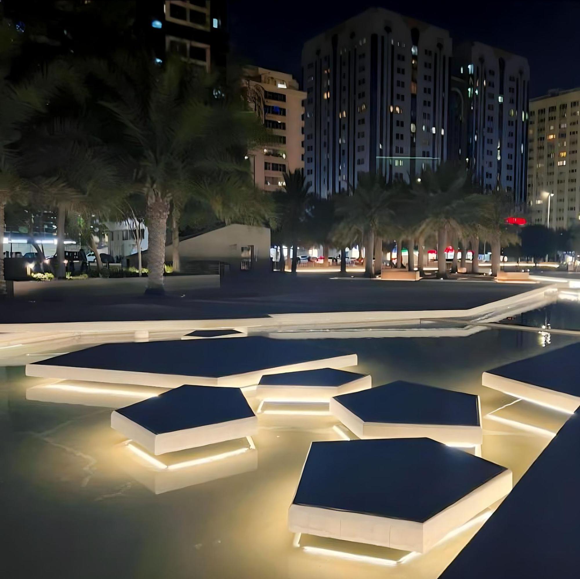 Corniche Street - Superb Lovely Room Abu Dabi Exterior foto